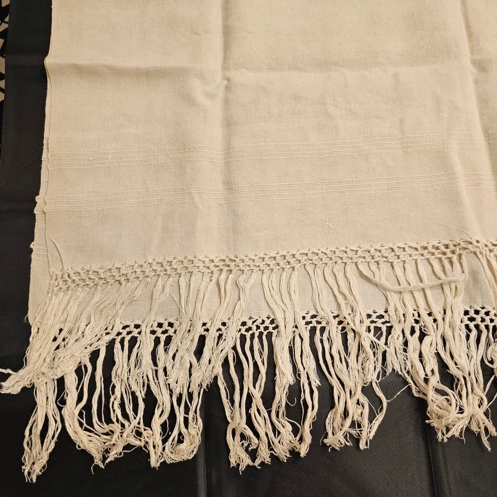 Vintage Italian Hand Embroidered Linen Runner Giorno Lieto Cream Macrame Fringe